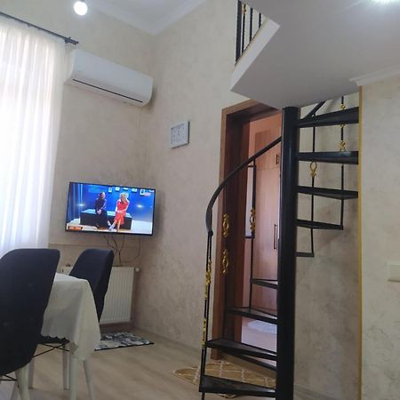 Apartamento Near The Piazza Batumi Exterior foto